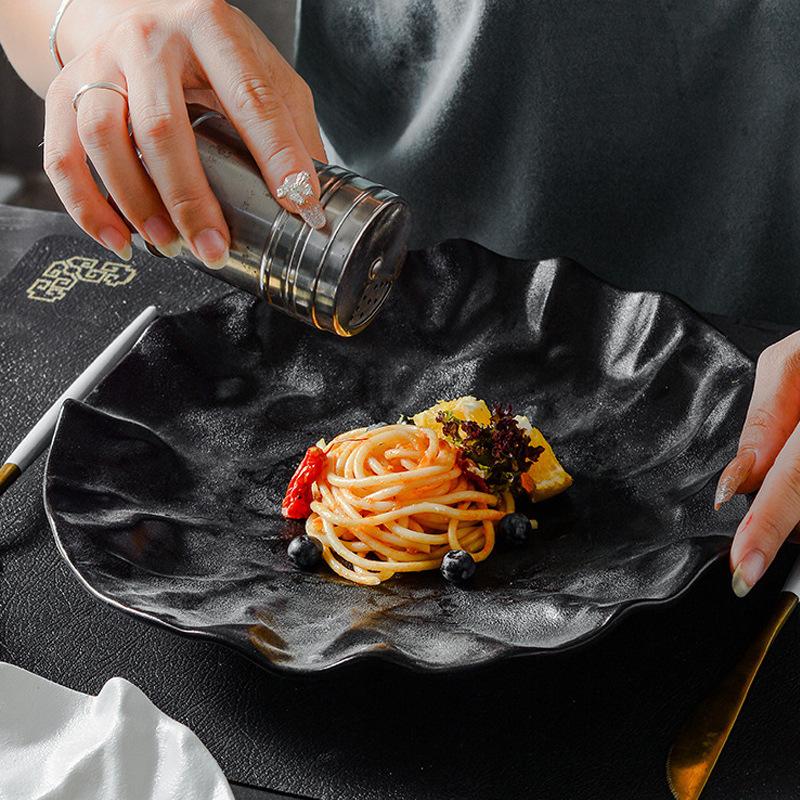 Japanese-style Cloth Western-style Dish Folding Shallow Steak Plate Restaurant High-grade Plate Ceramic Tableware.