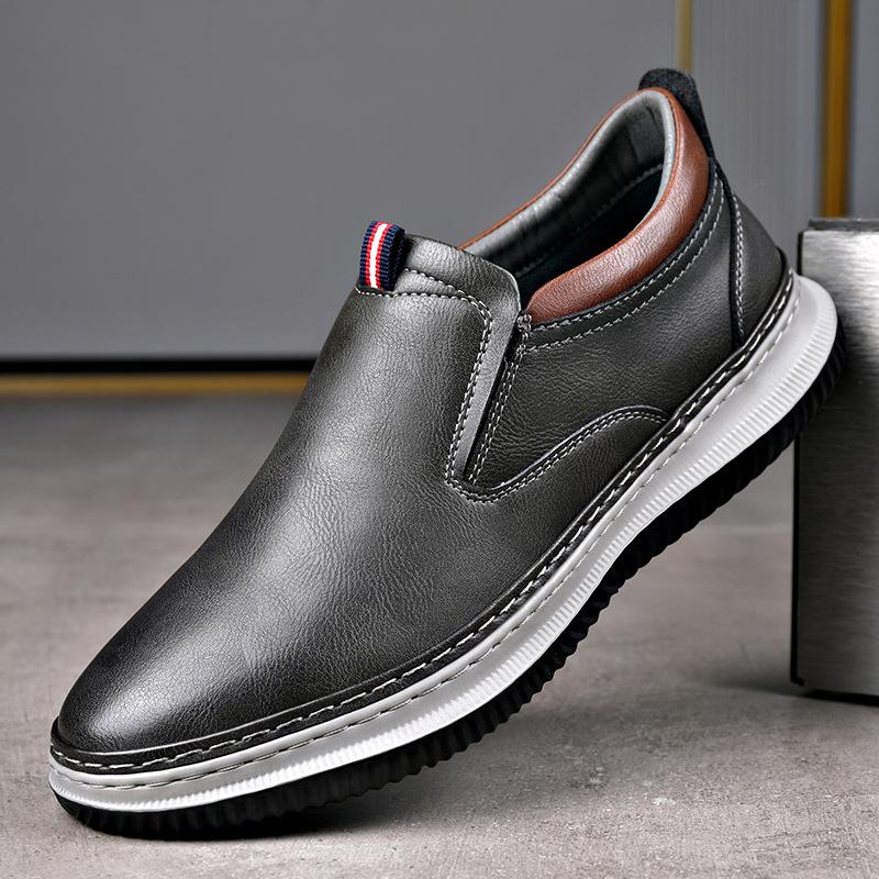 FashionCow Leather Fashion Casual New Designer Shoes for Men Spring Autumn Sports Platform Loafers Male Solid Color Driving Shoes Men