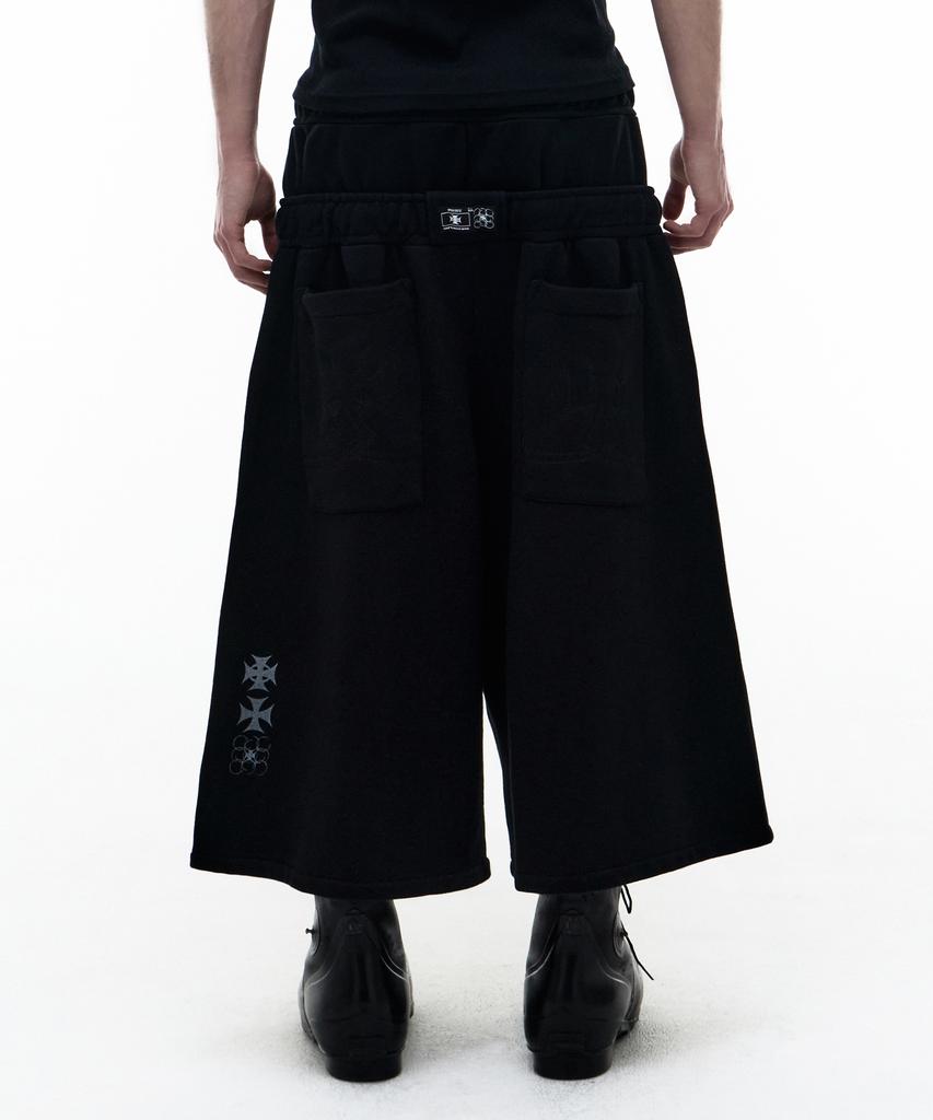 Opeoseu0012 Op. 08 Rocky Maxi Sweat Shorts Black