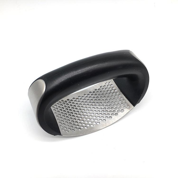 Ruční kroužek na drcení česneku a zázvoru z nerezové oceli