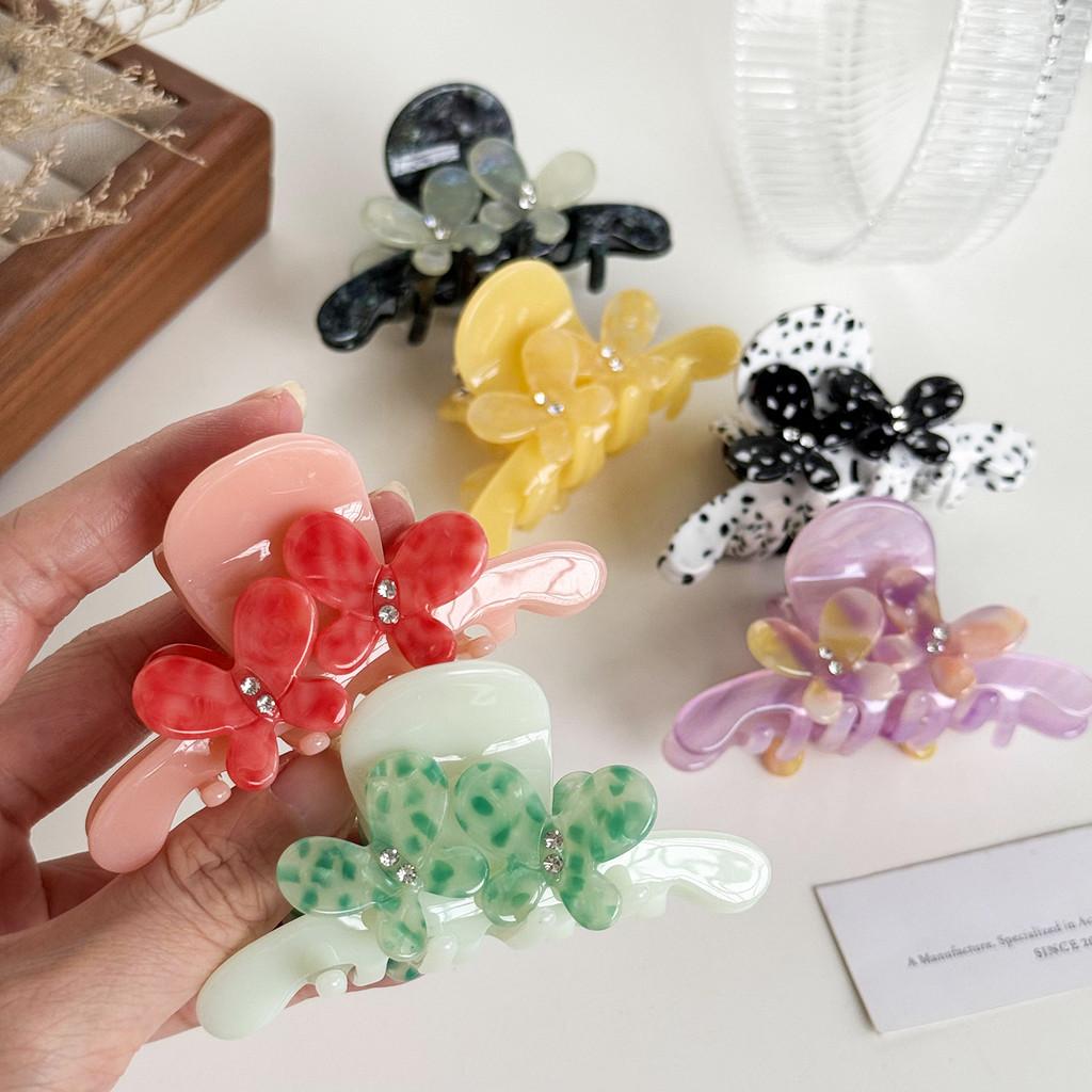 Fashionable Versatile Acetate Hair Claw Clip In Dazzling Colors For Women