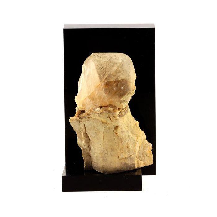 Pierres et Minéraux. Calcite. 918.0 ct. Fontsante Mine, Var, France.