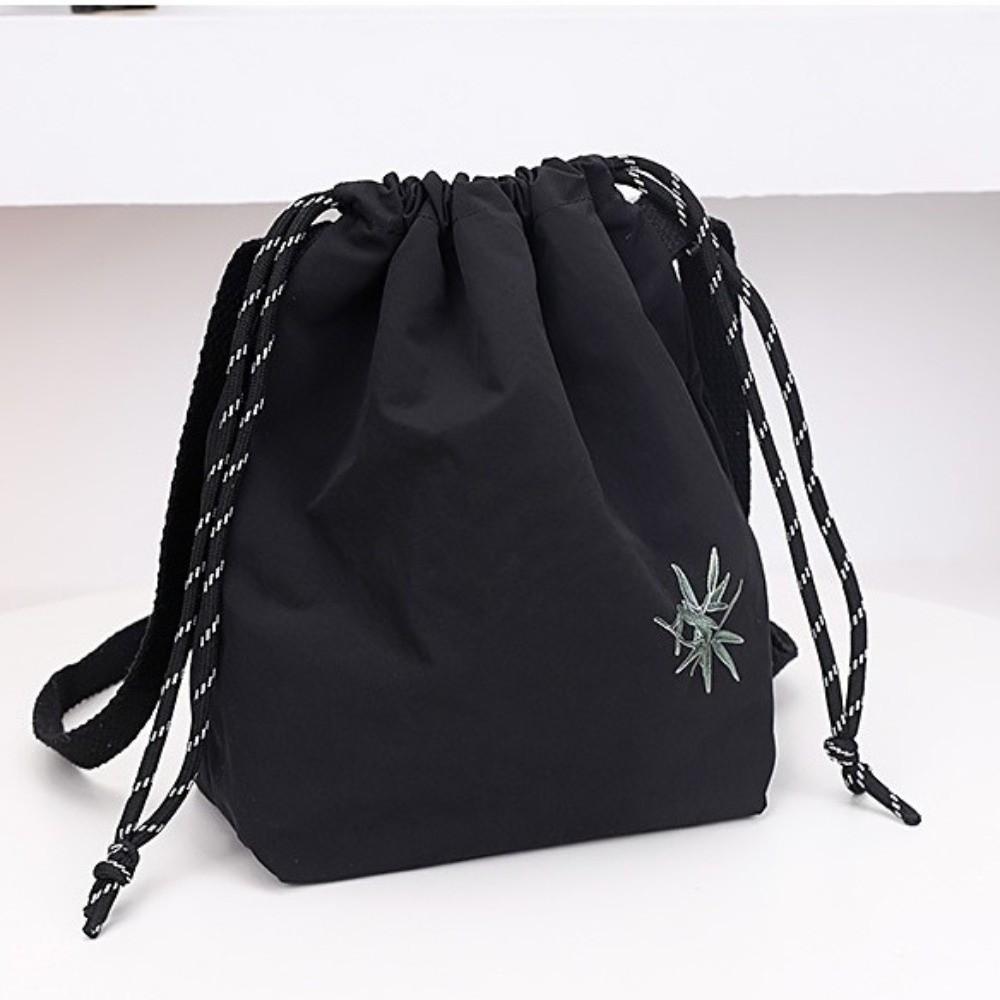 Large Capacity Nylon Bucket Bag Lightweight Crossbody Bag Simple Drawstring Shoulder Bag  Ladies