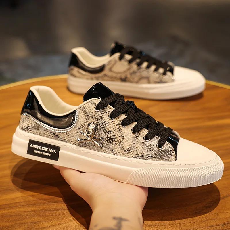 

Европейские новые туфли для мужчин Кожаные повседневные туфли Роскошные плоские туфли для скейтбординга с черепами из змеиной кожи Кроссовки для уличных трендов 44 чёрный