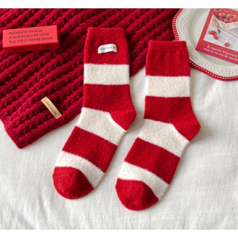 Female Winter Velvet Thickened Warm This Year Embroidered Mushroom Red Sleep Socks