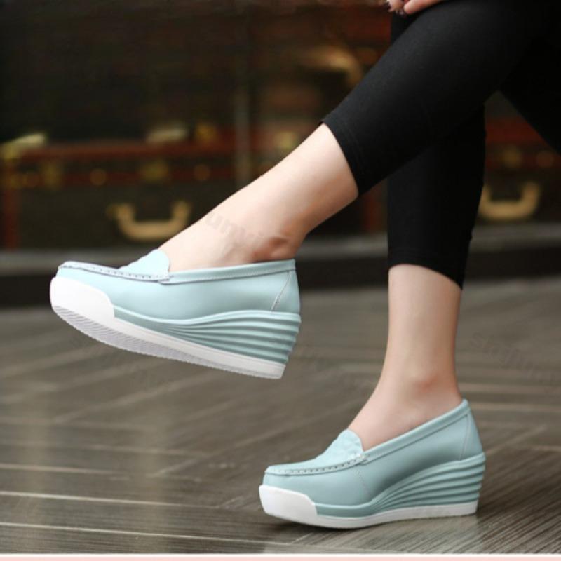Fashion Women Wedge Platform Shoes 2025 Summer Fashion Comfortable Leather Casual Slip-on Women's Loafers Hollow Out Breathable Shoes