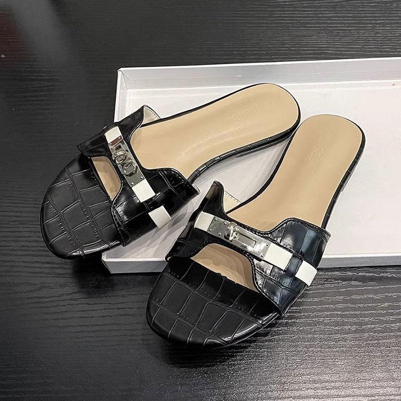 Weiche Lederversion~ Ein-Wort-Slipper Damen 2025 neue Sommerkleidung kleine goldene Schnalle Sandalen weiche Sohle Strand-Slipper