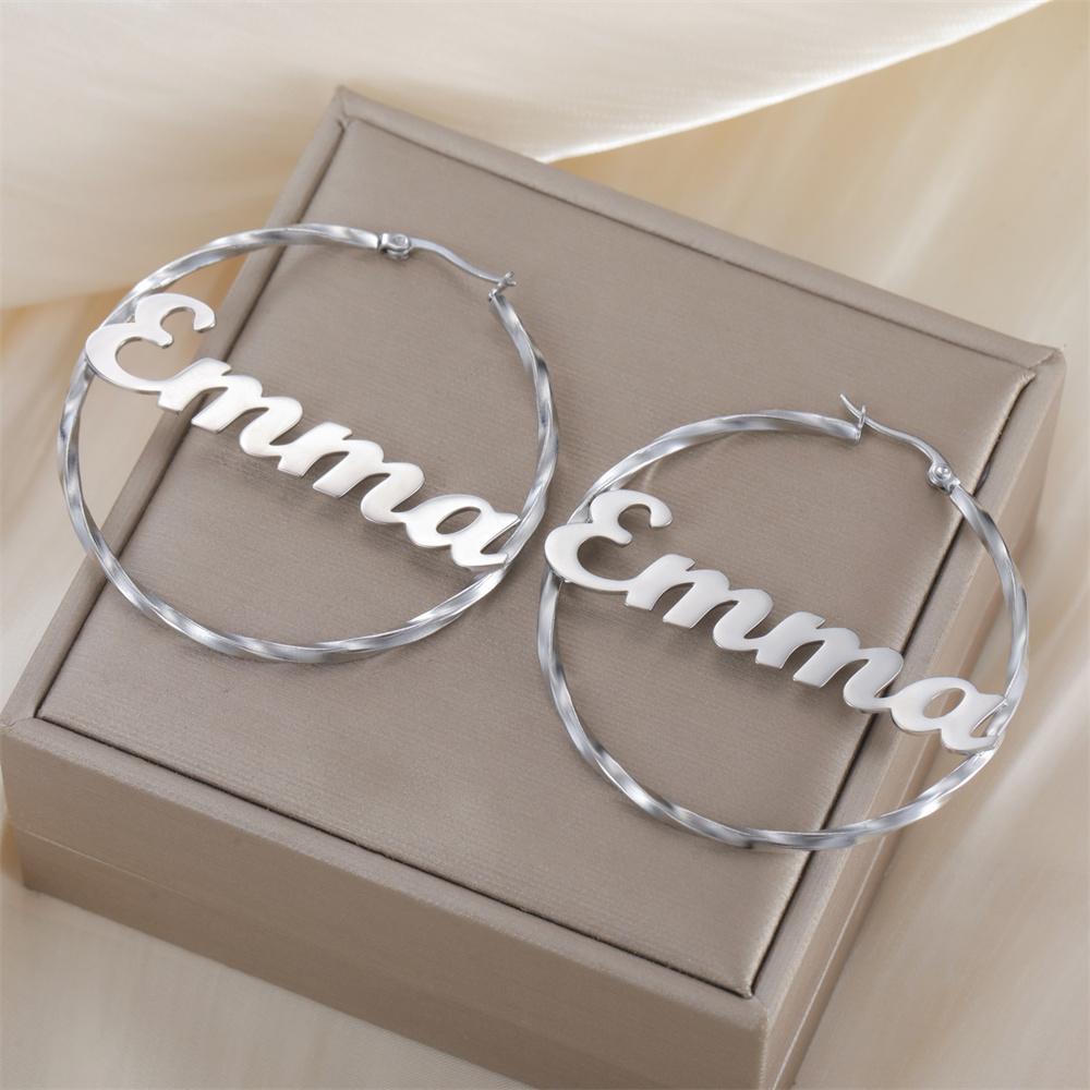 Personalisierte Creolen für Damen Ohrringe mit individuellem Namen Edelstahl-Creolen Angepasste runde Ohrringe Statement-Ohrschmuck Geschenk 2026