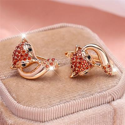 Antique Gold Color Fox Hoop Earrings for Women Exquisite Red Zircon Clip Earrings Vintage Animal Jewelry