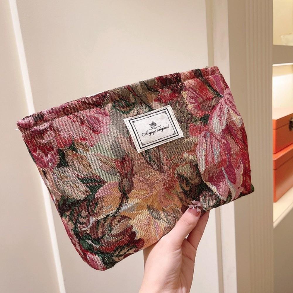 

Elegant Zipper Cosmetic Bag Artistic Retro Large-capacity Storage Bags Flowers Print Washing Bag Outdoor червоний
