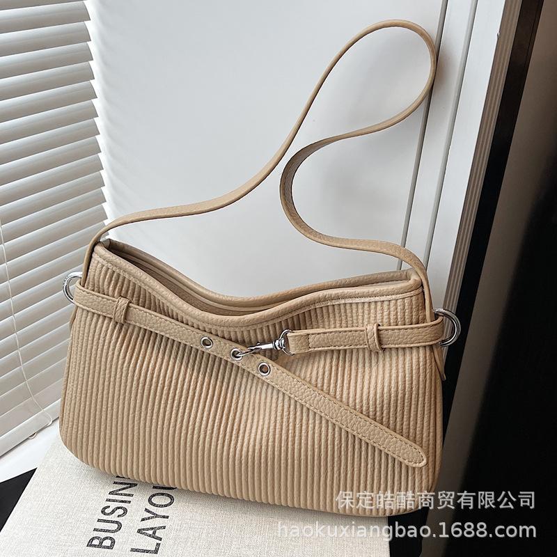 Korean Version Niche Design Simple Casual Shoulder Bag Women's 2025 Summer New High-end Textured Messenger Bucket Bag