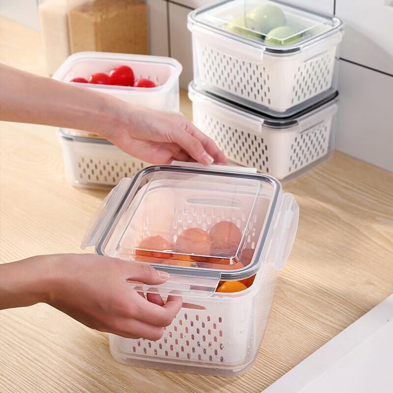 Three-piece Draining Food Storage Container Set
