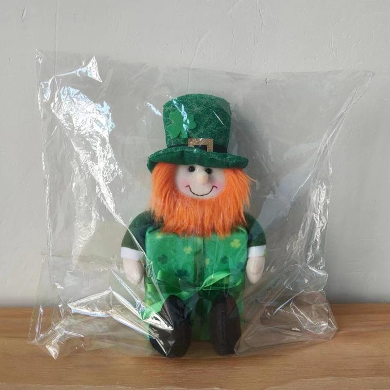 2 stuks Unieke Beeldjes Patrick's Day Kabouters Kleurrijke Poppen Accent voor Eettafel of Bureau Geluksblad Decoraties