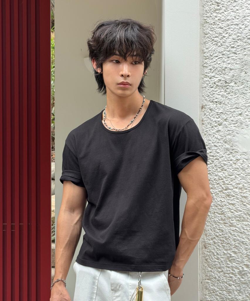 SIGNATURE Crop U-Neck Short Sleeve T-Shirt [Black]