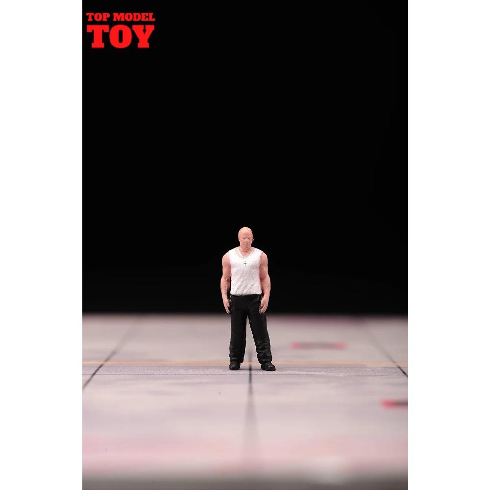 Painted Miniatures 1/64 Paul Walker Gal Gadot Vin Diesel Mini Scene Props Doll Figures Model Cars Vehicles Cars Toys Gift
