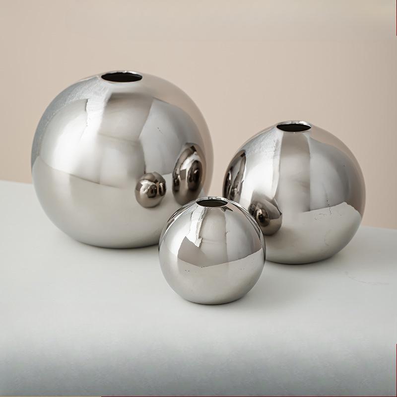 Lusso Leggero, Sensazione di Alta Gamma, Argento Elettrolucidato, Forma Sferica, Vaso in Ceramica, Decorazione Soggiorno, Composizione Floreale, Ornam
