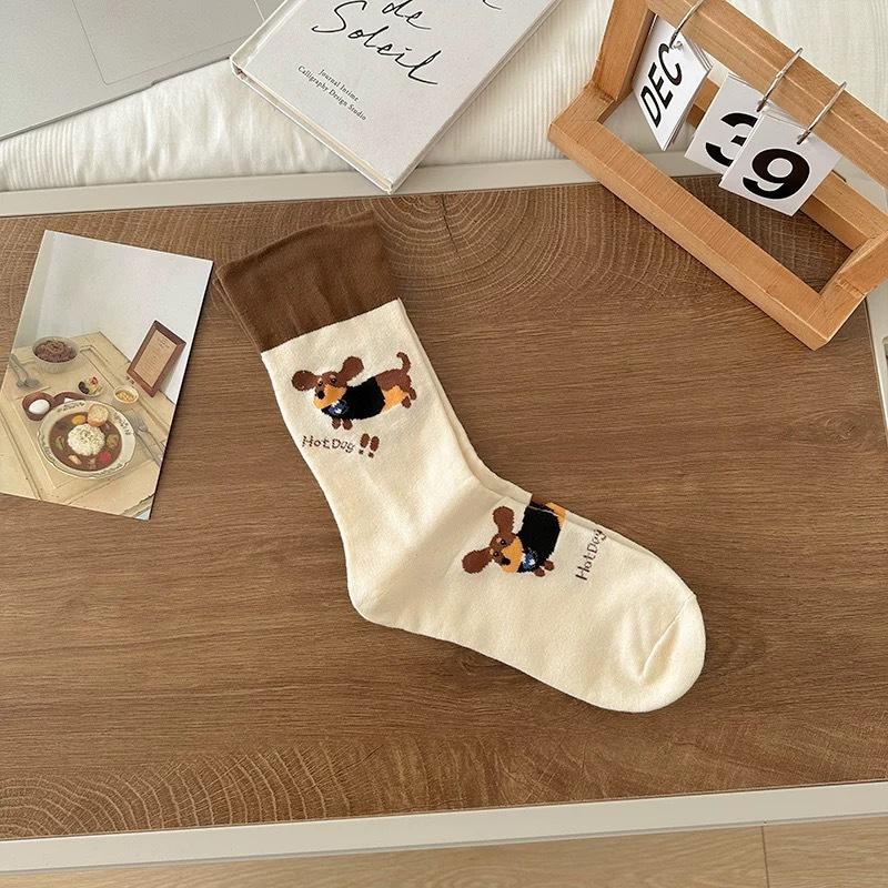 Autumn and Winter Versatile Three-dimensional Cartoon Socks for Women, Pure Cotton Colorful Dot Striped Fringed Dachshund Mid-calf Socks in Trend