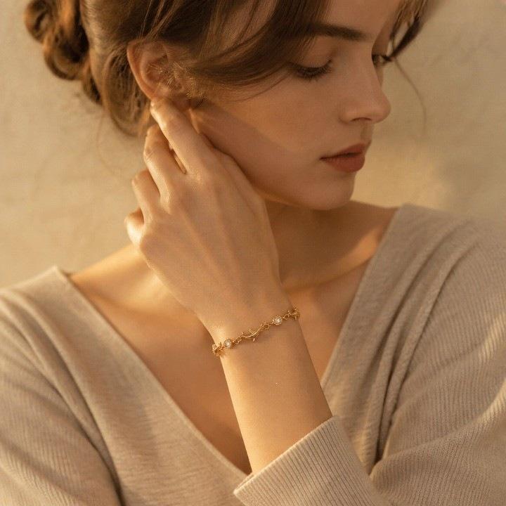 Trendy 18K Gold Plated Zircon-encrusted Design Dolphin Bracelet Stainless Steel Stacked Geometric Chain Bracelet Jewelry
