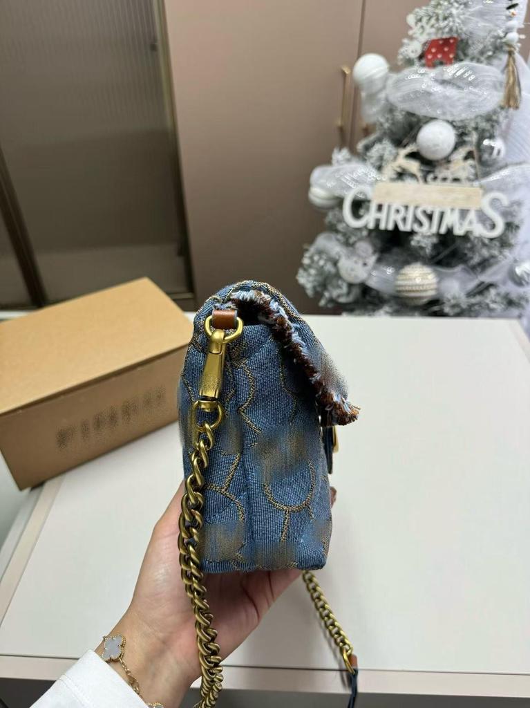 Bolso de Cadena de Denim con Golondrinas y Hebilla Dorada con Borlas