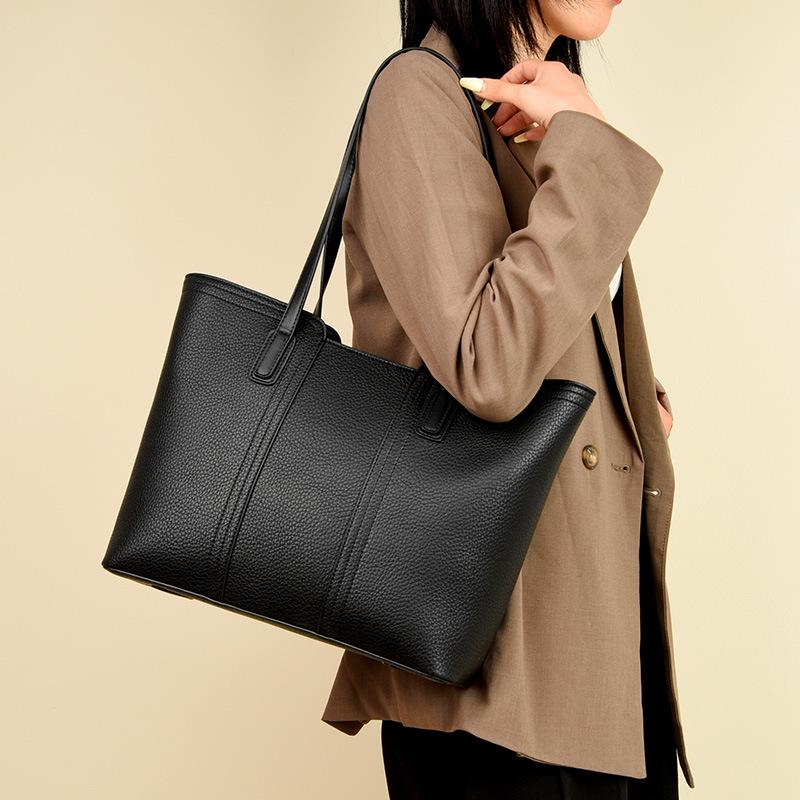 Large Capacity Women's Tote Bag - New Style Shoulder Bag for Work and Commute
