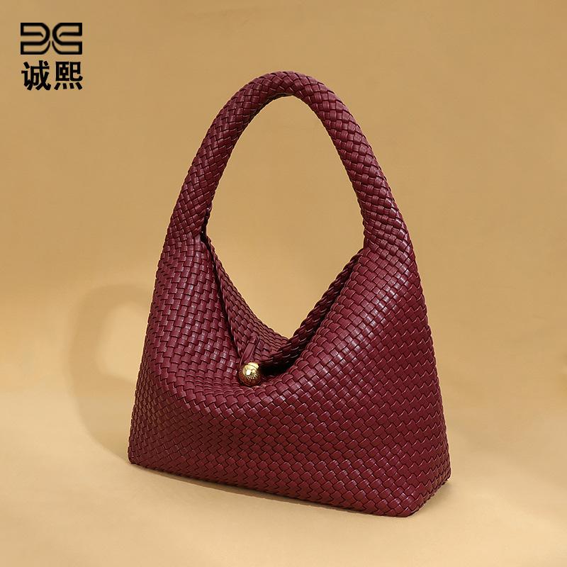 Fashion new small golden ball hand-woven women's bag texture trend niche single shoulder armpit bag large capacity hand bag