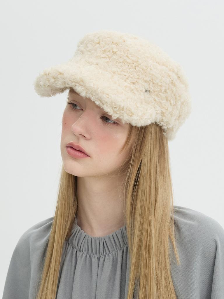 Beulaunhaes Pom-Pom Cap