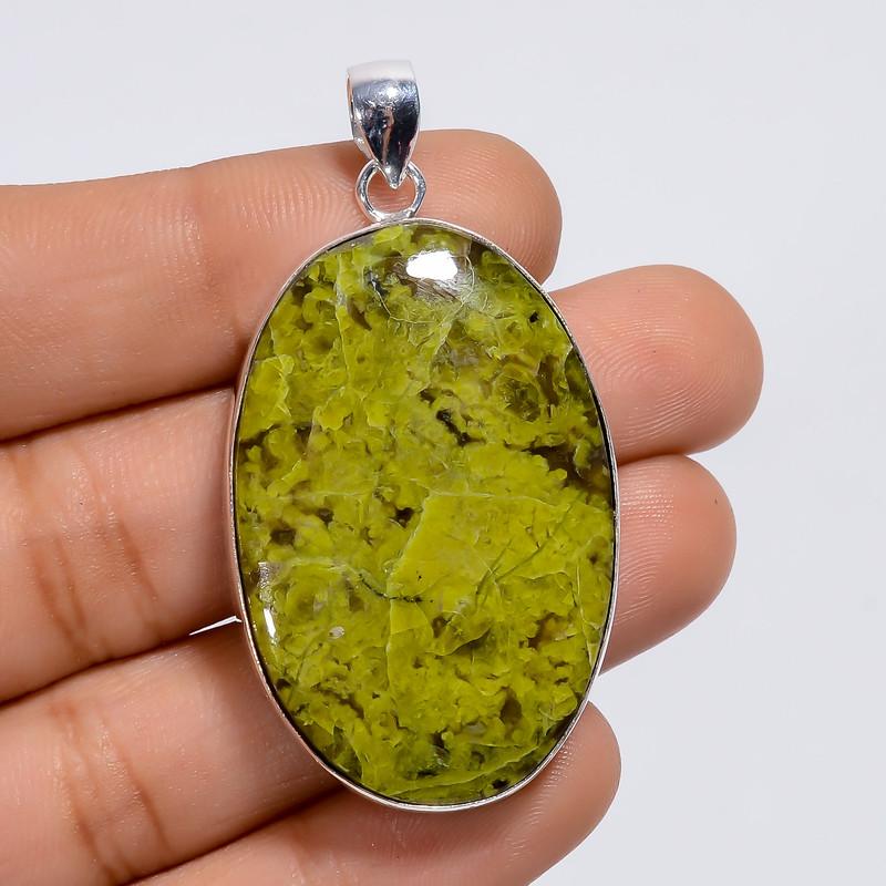 

Beautiful Top Grade Qualite 100% Natural Serpentine Oval Shape Ethnic Style Handmade Jewelry 925 Steling Silver Plated Pendant 2 WSJ-5016 2