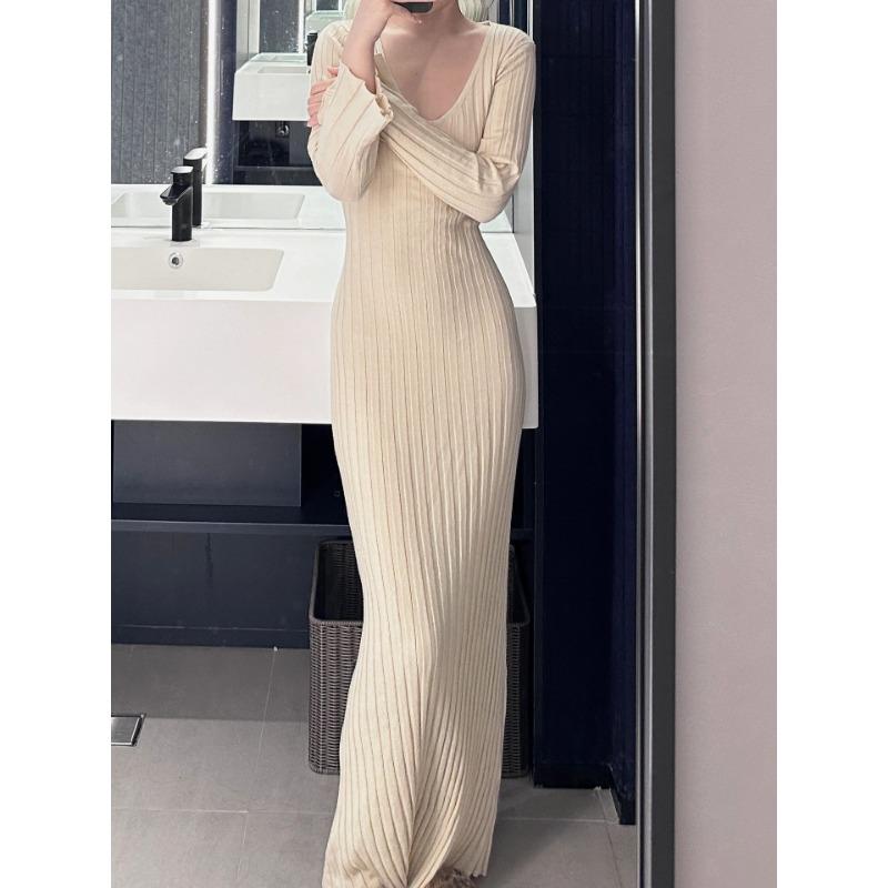 High-end Imperial Sister Fan V-neck Long-sleeved Knitted Dress, Sexy Waist and Thin Vertical Pit Strip Hip-wrapped Dress