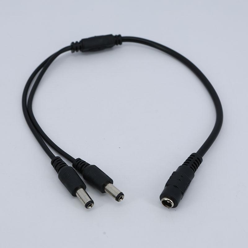 40cm DC 12v 1 Nőstény - 2 Hím Elosztó 2 utas Dugó csatlakozó Kábel 5.5mm*2.1mm DC Tápellátás aljzat Adapter