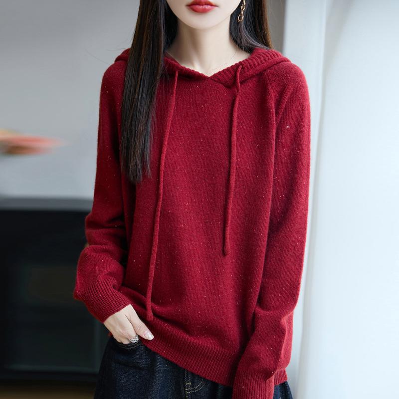 A New Autumn and Winter Hooded Knitted Sweater with Long Sleeves for Women Featuring Soft and Warm Polka Dots As The Base Layer