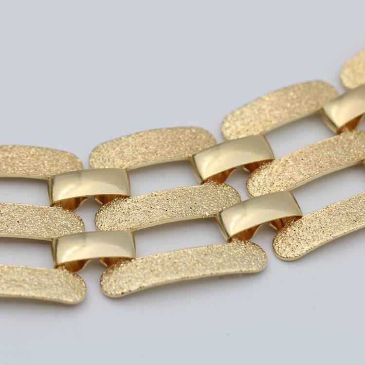Frosted Texture Interlocking Alloy Necklace Women'S Collarbone Chain Simple Women'S Necklace N676