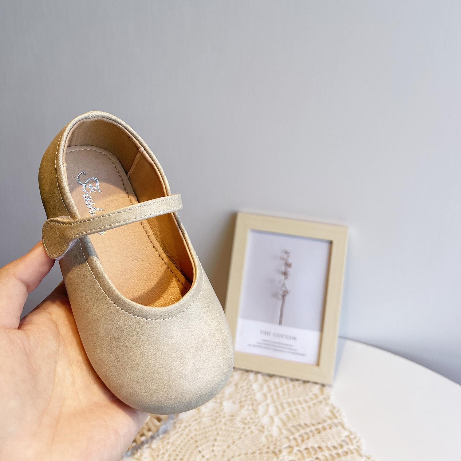 

Кожаные туфли для девочек, туфли бабушки, весенне-осенние детские простые одинарные туфли, корейская версия, универсальные туфли принцессы для маленькой девочки 21-25 The whole first 5 pairs of starting approval бежевый