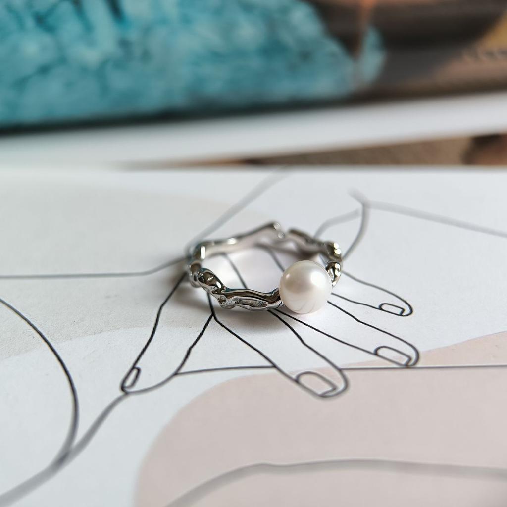 Серебряное кольцо с натуральным жемчугом, вес изделия 2,99 гр (2186861)