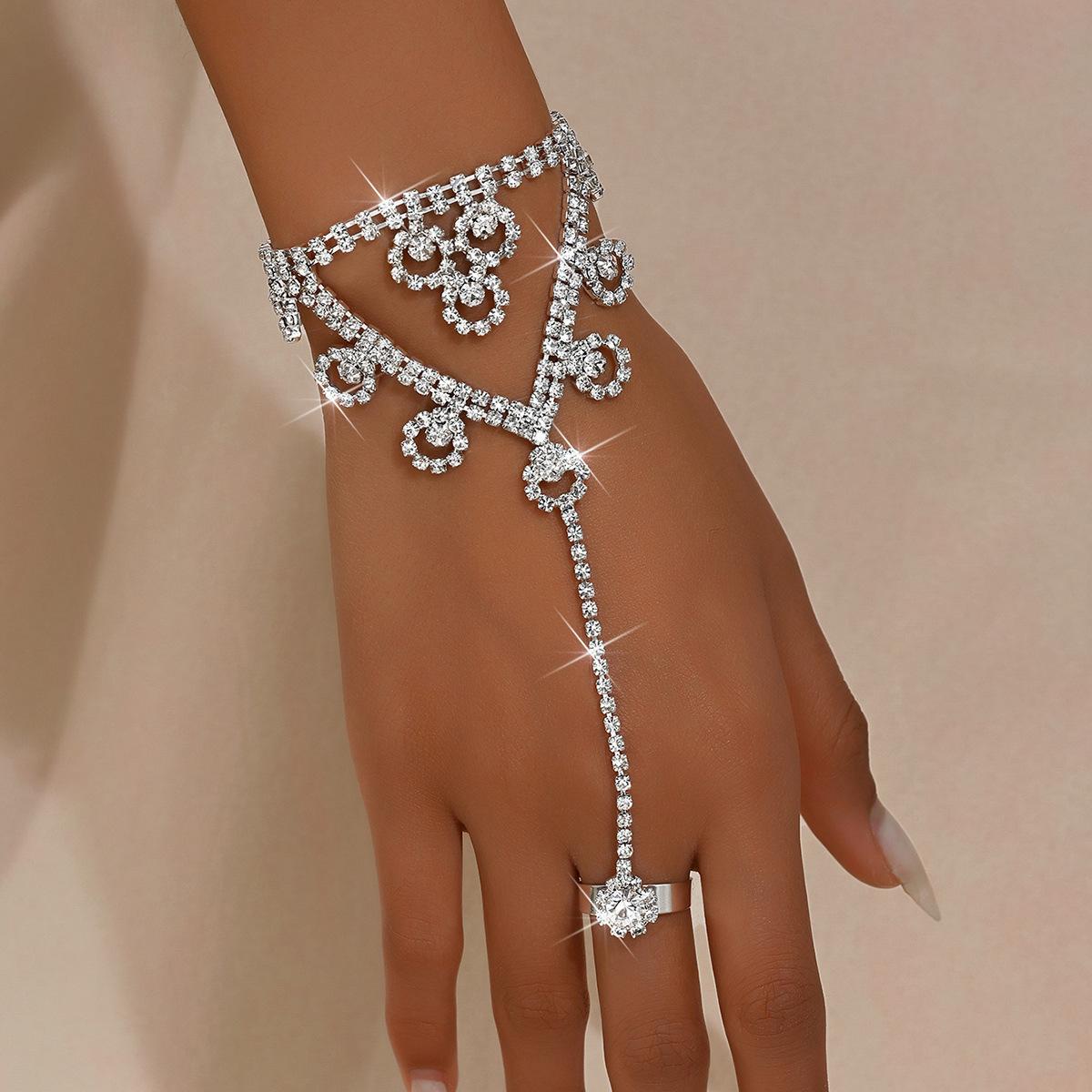 

Super Flash Diamond Ring Bracelet French Light Luxury High-End Temperament Bracelet Ring Integrated Fashion Accessories