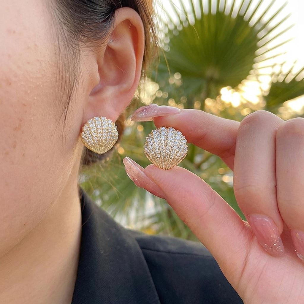 Luxury Micro Pave Zircon Shell Earrings For Women Sparkly Crystal Seashell Stud Earring Ocean Theme Party Aesthetic Jewelry Gift