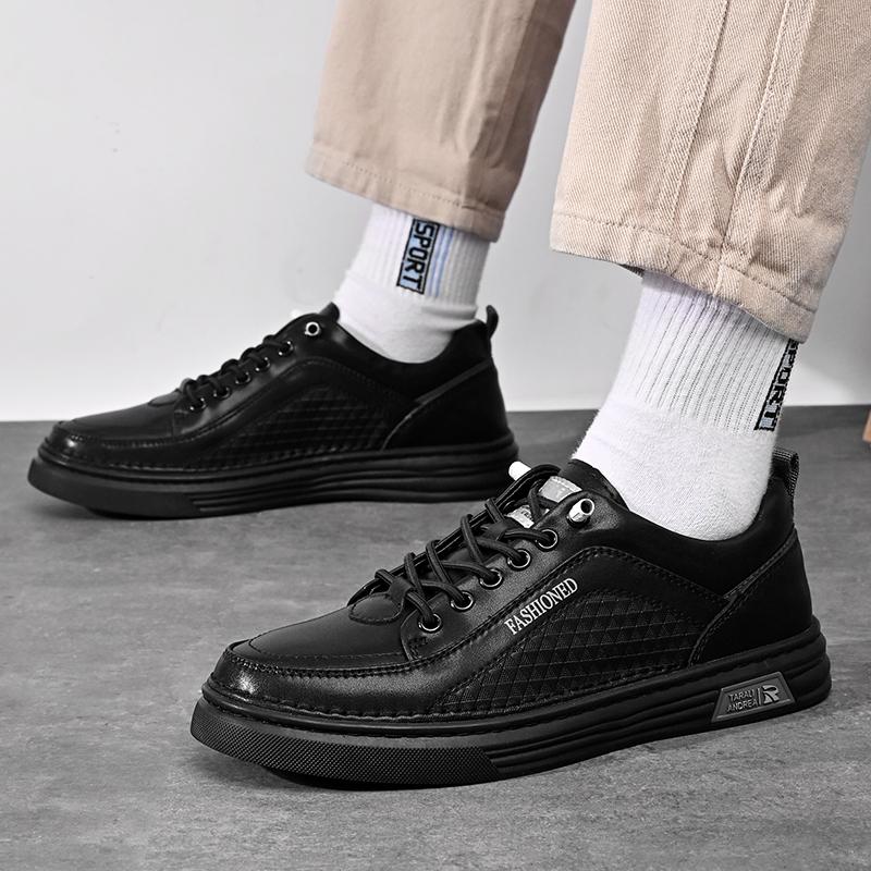 Leather Fashion Casual Shoes Men 2024 New Arrival Men's Vulcanize Shoes All-match Mens Sneakers Breathable Lace-Up Men Footwear