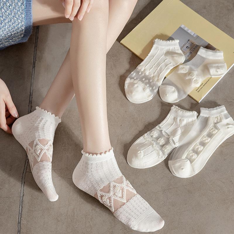 5 par/lot Sommarkorta kvinnor Vita strumpor Lågt rör Coola strumpor Set Söt tryck ankelfotskydd Mode Ny Kawaii Sock