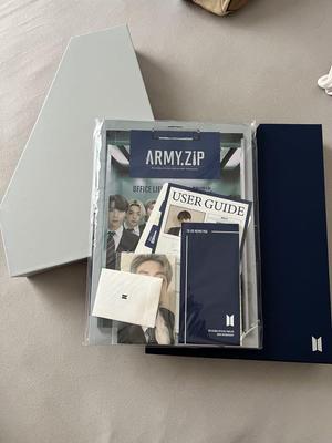 [GEBRAUCHT] ARMY MITGLIEDSCHAFTS-KIT BTS