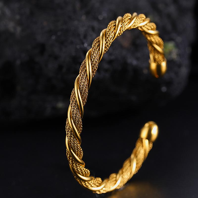 Women Advanced Titanium Steel Bracelet Fashion Able Open Stainless Steel Bracelet Jewelry Non Fading Bracelet