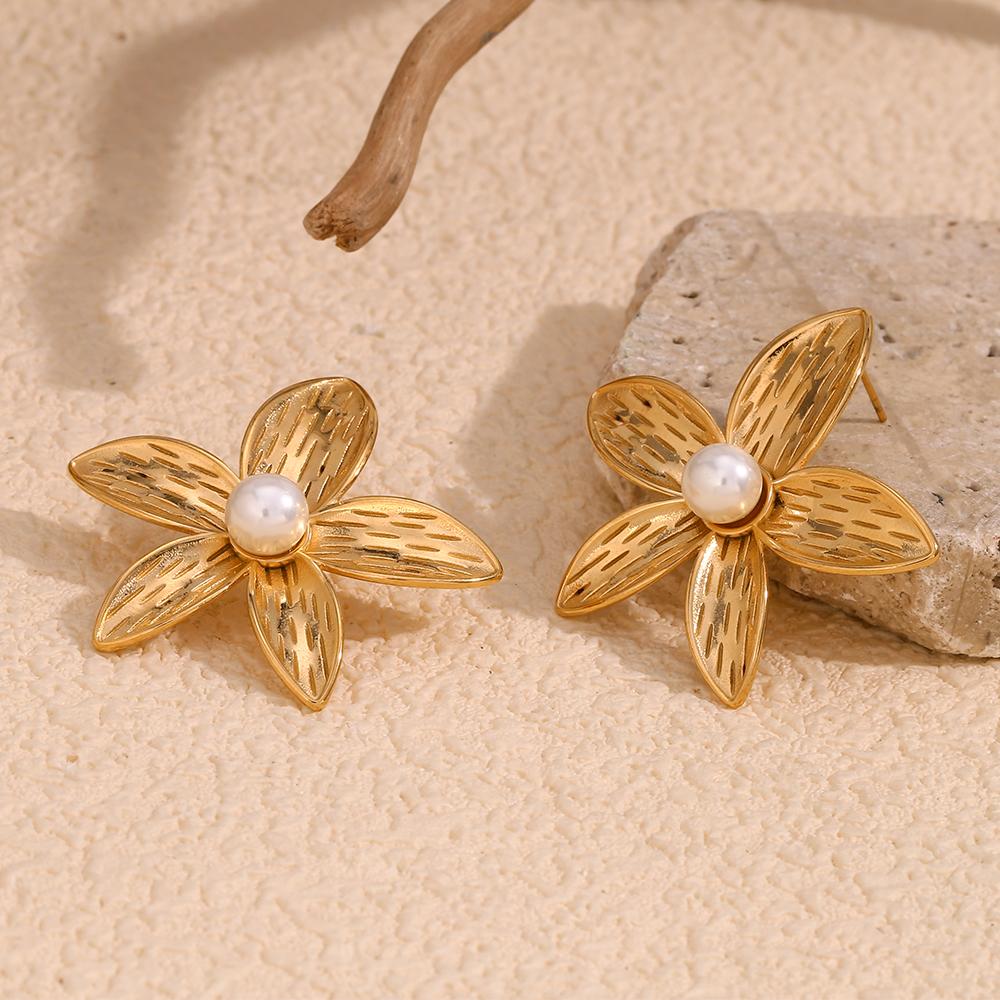 MamacitaSlay Elegant Titanium Flower Imitation Pearl Stitche earrings women Party stainless steel jewelry gift women