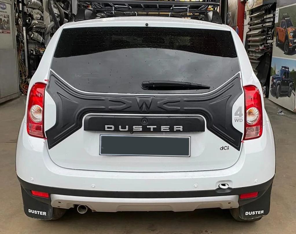 

Plastic trim on the trunk lid for Renault Duster 2008-2017