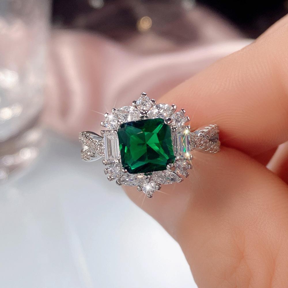 Seiko Deluxe Grandmother Green Princess Square Zircon Wedding Ring, Fashion Ladies Engagement Ring