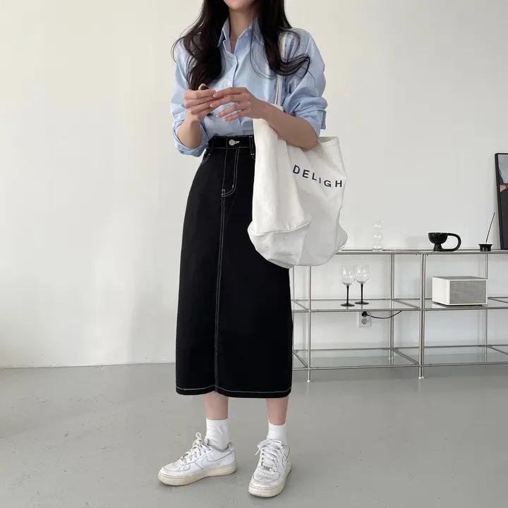 Spring 2025 Korean Chic Women's White Shirt: Loose-Fit Top for Petite Sizes