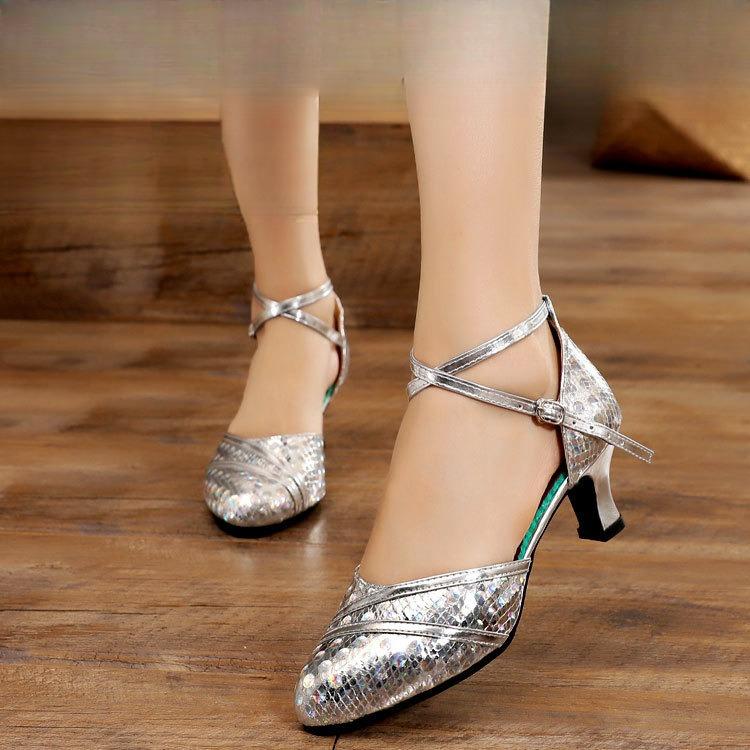 Latin Dance Shoes High Heel Dance Shoes Women's Soft Sole Low Heel Adult Square Dance Shoes Middle Heel Dance Shoes Performance