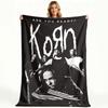 Персонализированное флисовое одеяло Korn Vintage Poster Мягкое, Уютное, Стираемое, Прочное Для Всех Сезонов Черно-белый Дизайн Группы Идеально Для