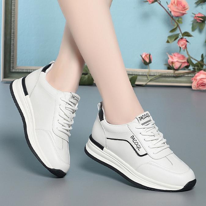 Autumn Winter Fashion Platform Women Mother Shoes Walking Comfortable Soft Leather Causal Running Non-slip Soft Leather Sneakers