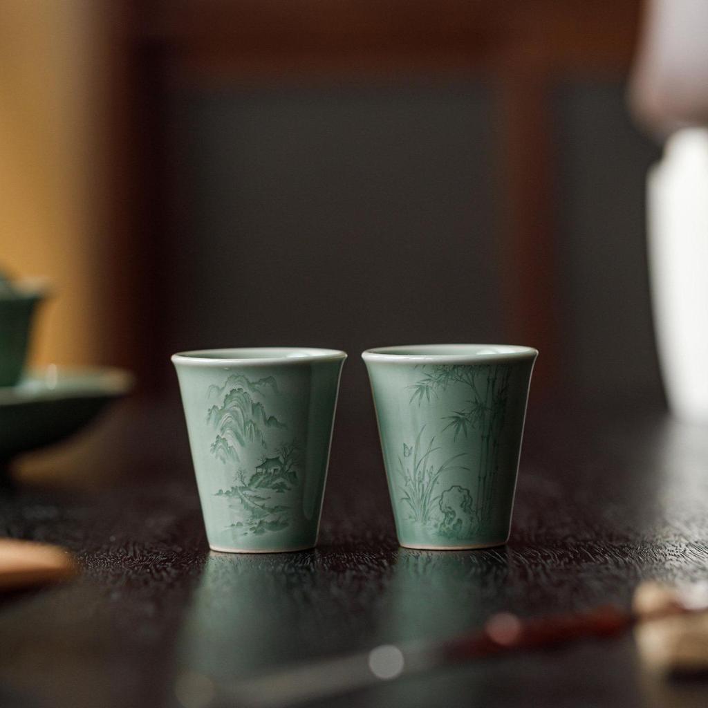 Guanlan Yue Celadon Shadow Carved Zodiac Tea Cup - High-Grade Ceramic Masterpiece for Aroma and Tea Tasting