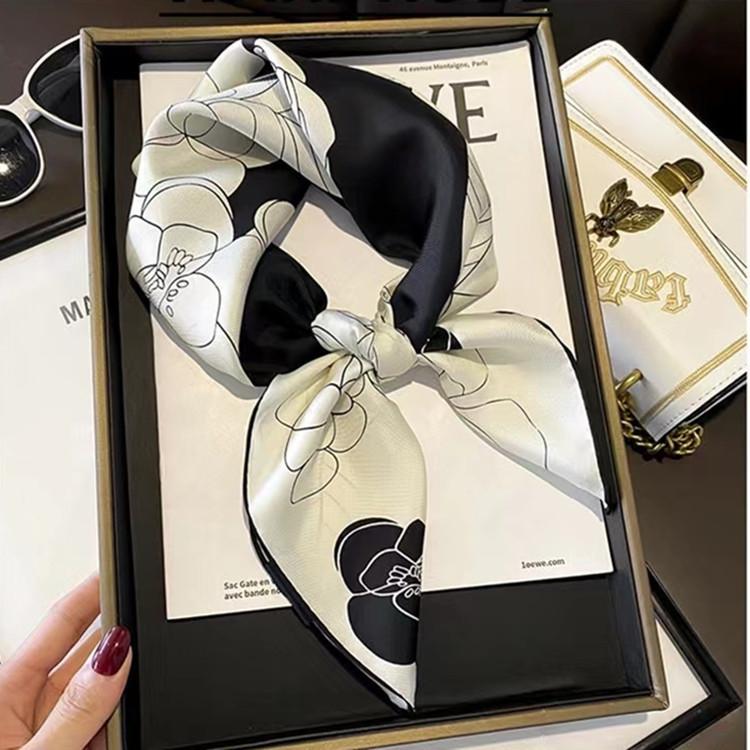 Beach Sunscreen Kerchief Luxury Design Square Scarves Women Popular 70X70CM Silk Hijab  The Four Seasons Headscarf