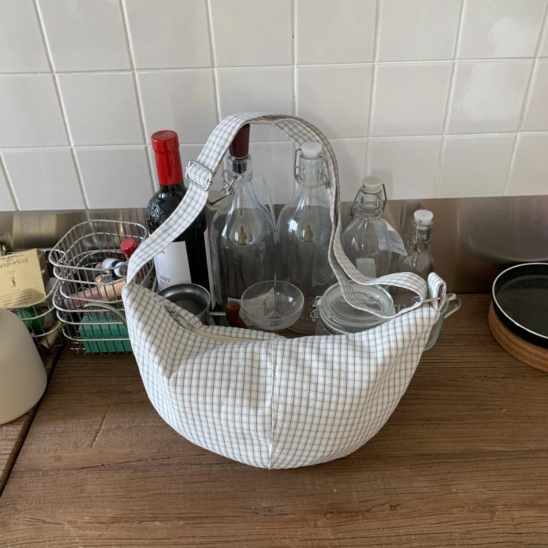 Small Fresh Plaid Bag Women's New Casual Shoulder Messenger Bag Versatile Large-capacity Dumpling Bag