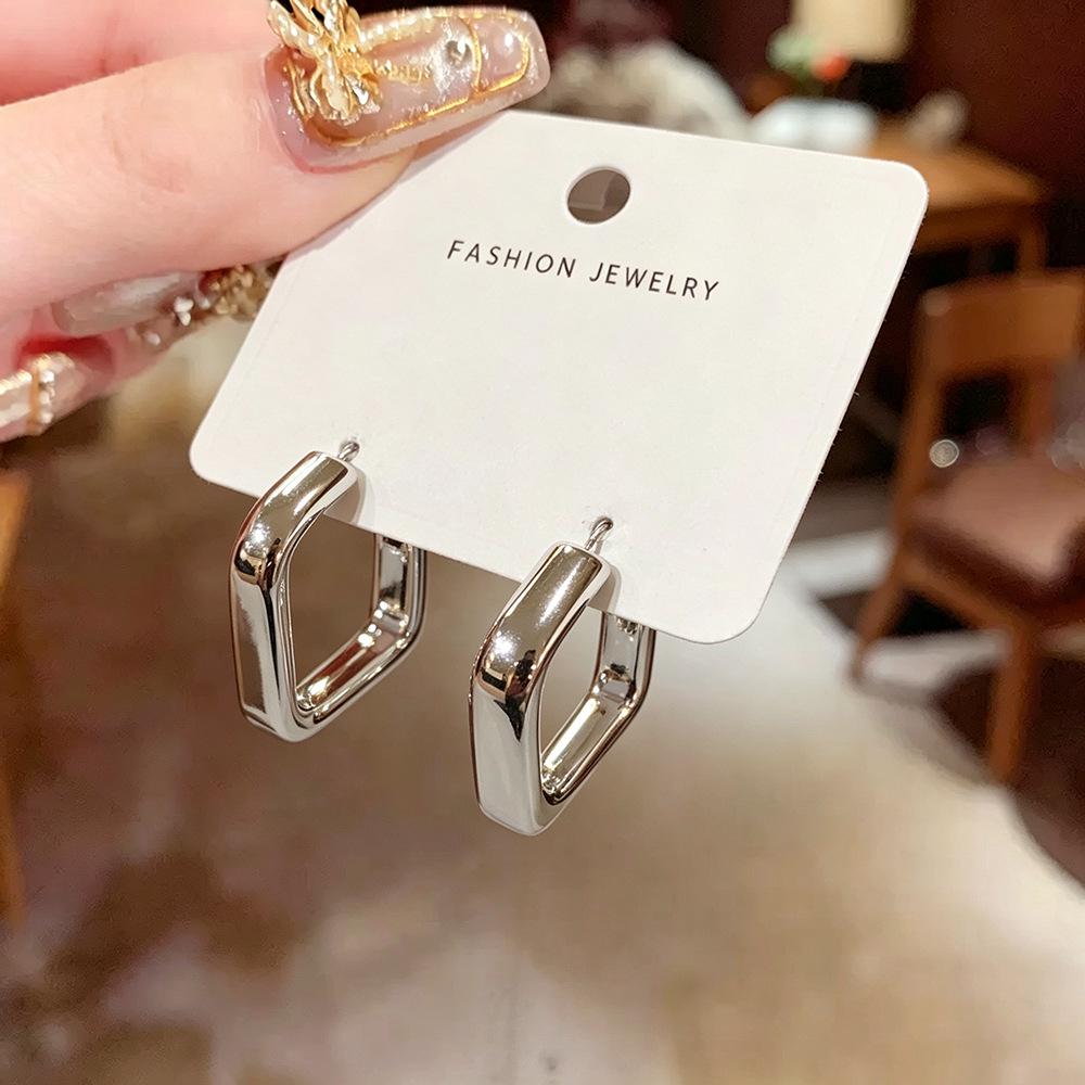 Gold Geometric Irregular Earrings - High-End Simple Style Women's Versatile Ear Jewelry